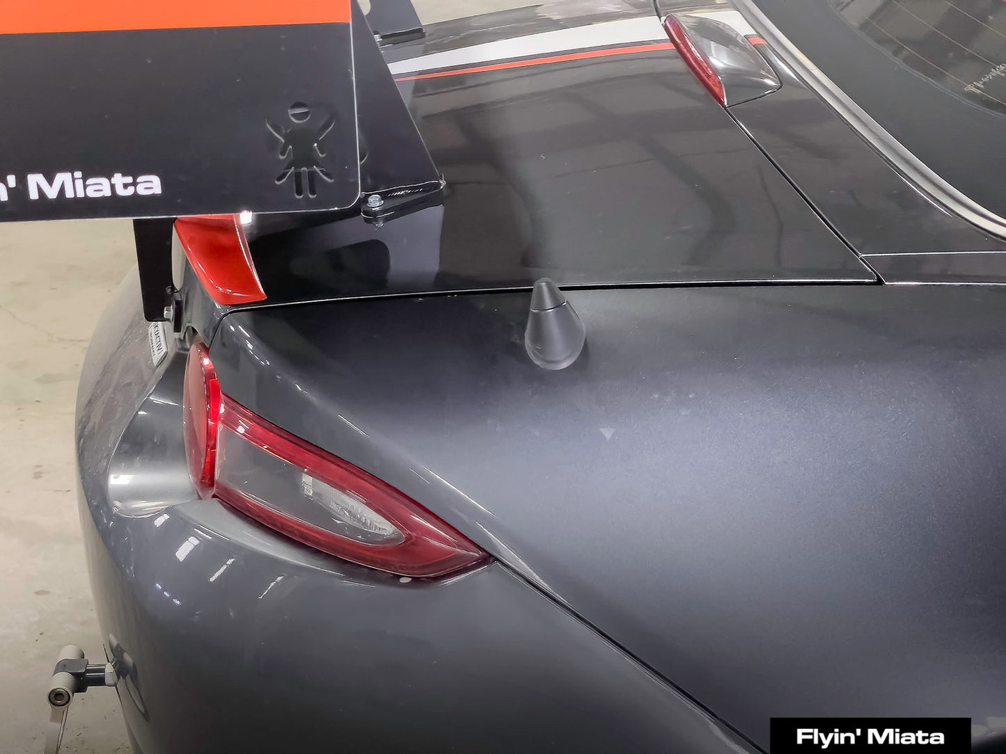 NC/ND antenna delete cap