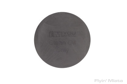 Clean cap for FM oil funnel